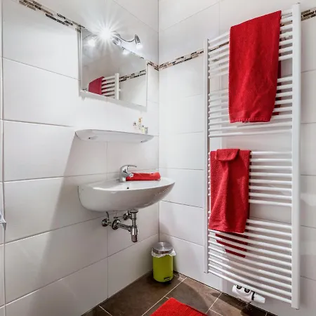 Achtalgut-1 By Interhome Lend